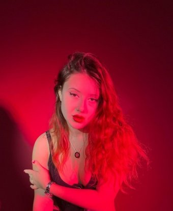 Погрузись в мир страсти и наслаждения со мной! 💋 В Москве я создам для тебя незабываемую атмосферу сексуальности и расслабления. Я прекрасно знаю, как доставить удовольствие и исполнить твои самые сокровенные фантазии. 🌹 Мои услуги включают классический и оральный секс, массаж, стриптиз и многое другое! Не стесняйся, позвони мне и я подарю тебе незабываемые мгновения радости и блаженства. 🌟
📷 Отзывы и фото доступны на моей страничке. Познакомься со мной поближе и окунись в мир наслаждения и страсти. Жду тебя в Москве, чтобы сделать наши встречи запоминающимися и яркими! 💫 Тамара
